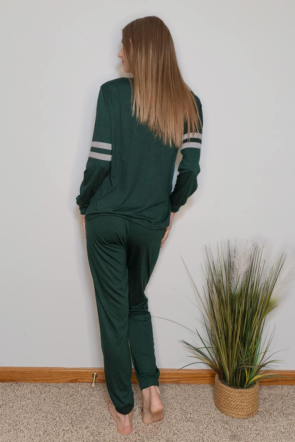 Womens 2 Piece Sets 2025 Long Sleeve Tops High Waisted Sweatpants Lounge Set Fall Fashion Travel Outfits